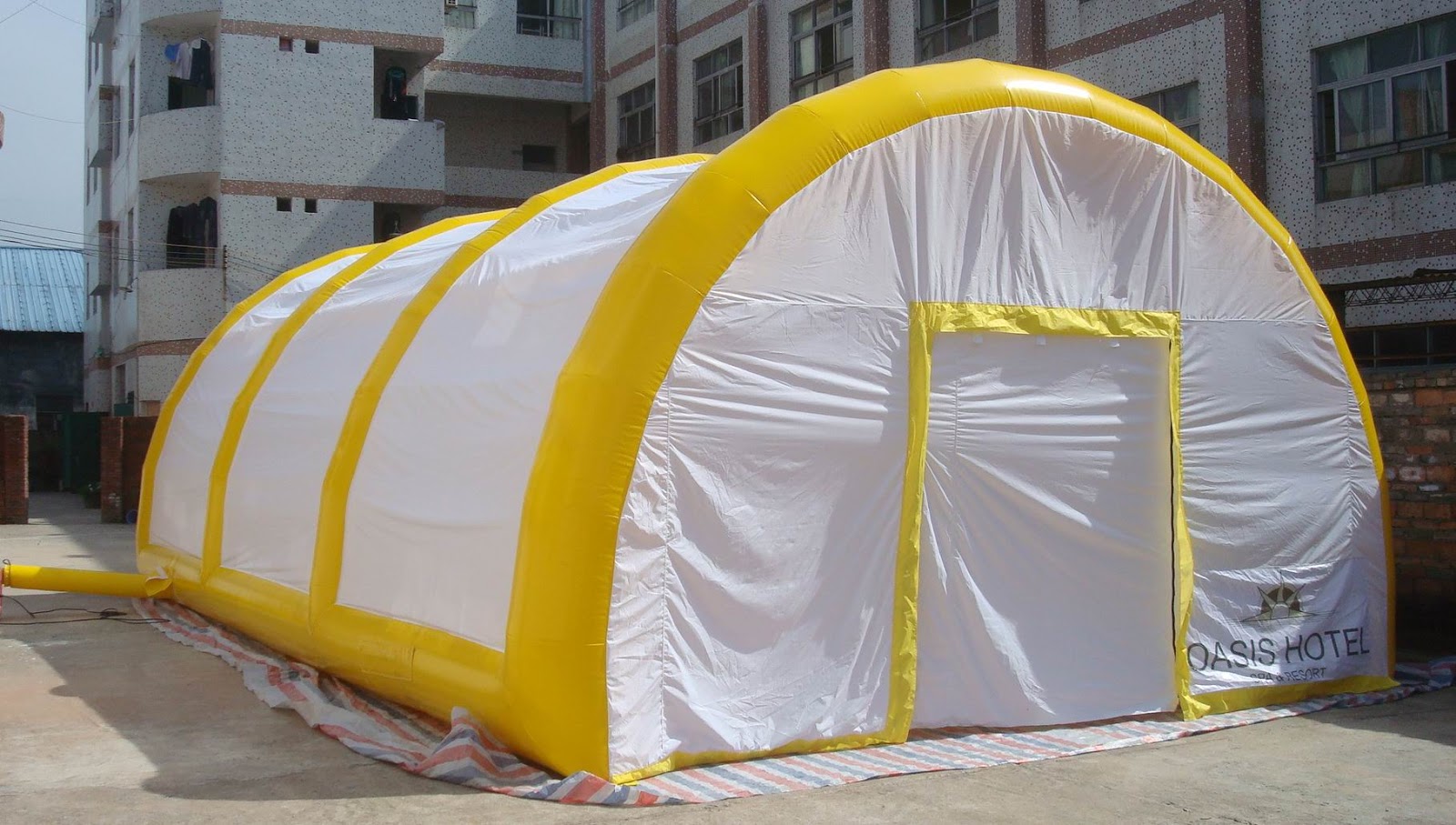 inflatable tenda